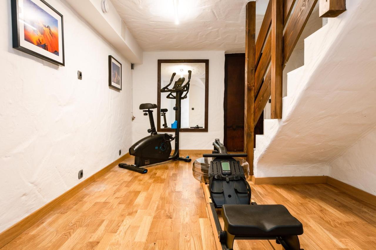 Chalet Les Praz - 280Sqm - Sauna Cinema Fitness - 5 Bedrooms In Heart Of Les Praz - By Cozee Rentals Chamonix ภายนอก รูปภาพ