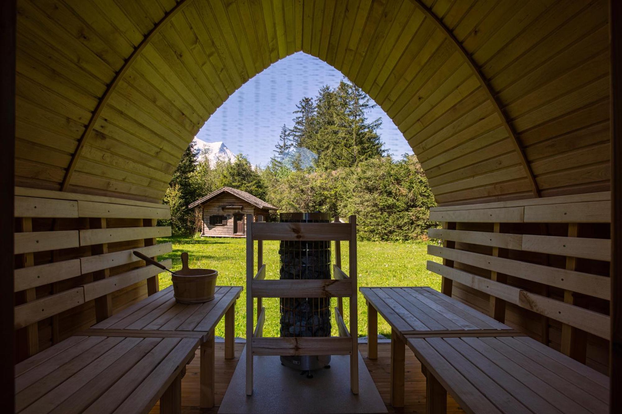Chalet Les Praz - 280Sqm - Sauna Cinema Fitness - 5 Bedrooms In Heart Of Les Praz - By Cozee Rentals Chamonix ภายนอก รูปภาพ